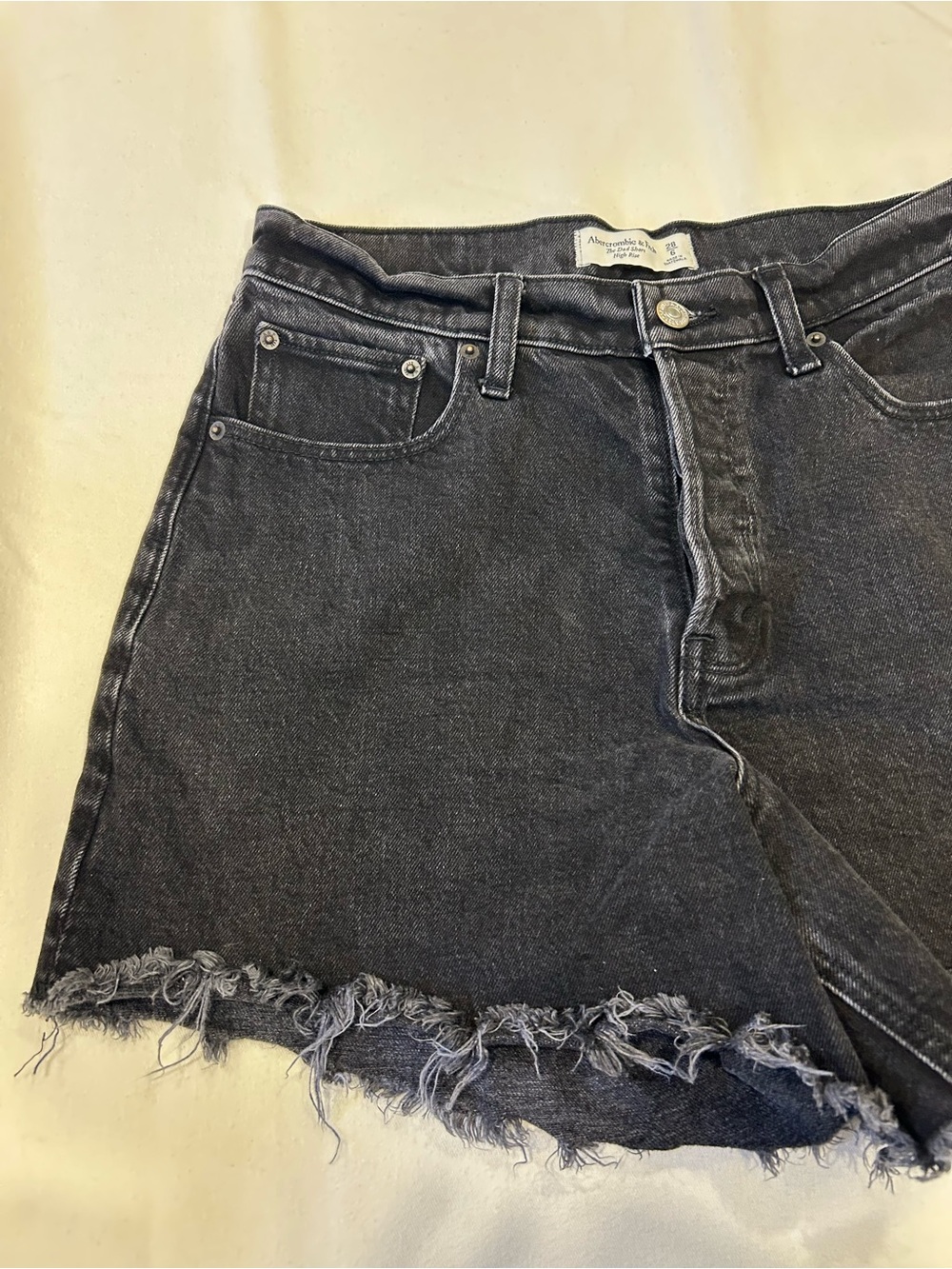 Women’s black Abercrombie Jean shorts - Picture 2 of 7